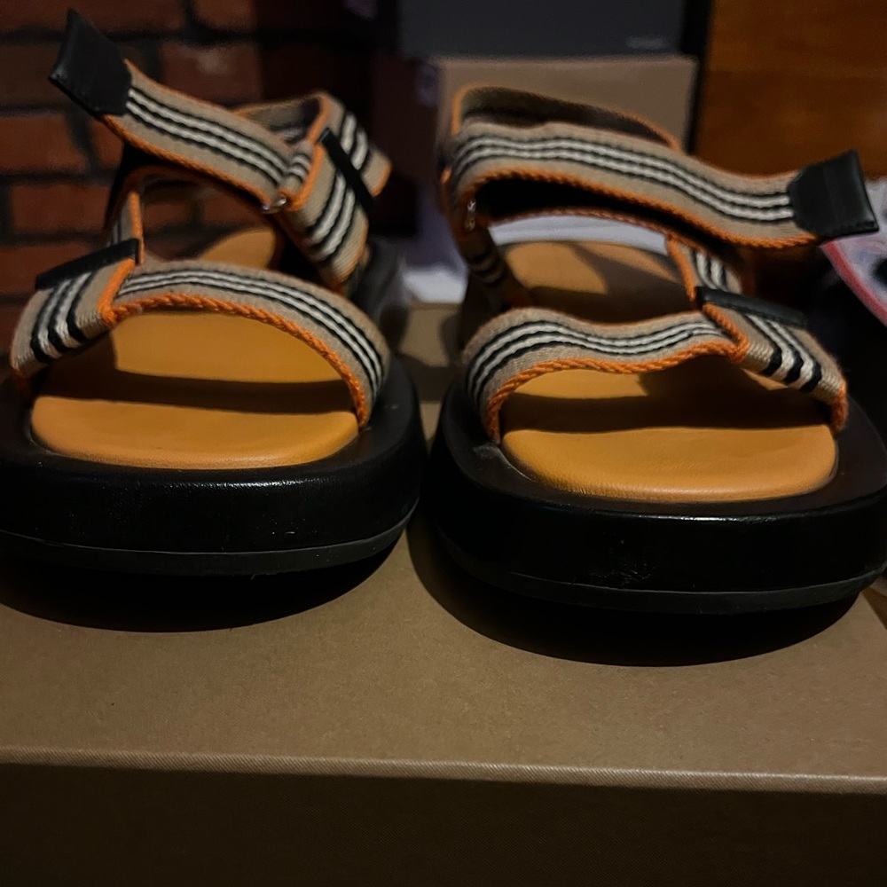 Burberry Icon Stripe Sandals (Size 40) - Picture 3 of 12